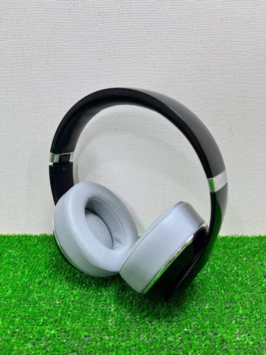 ☆8　ワイヤレスヘッドホン Beats Studio3 Wireless B0501 ビーツ 黒 白 ジャンク 中古 現状品 付属品無し 60