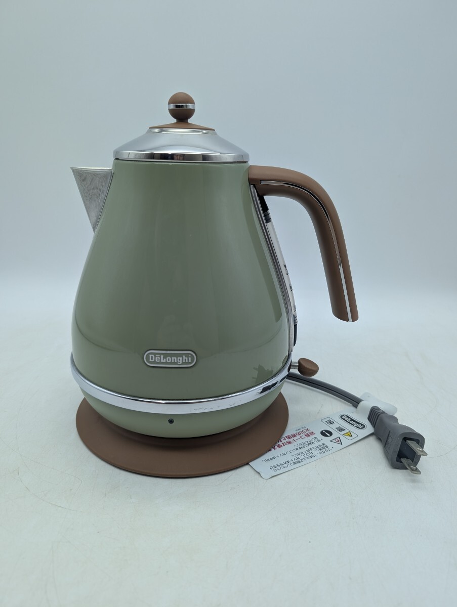 送料無料 デロンギ アイコナ ヴィンテージ 電気ケトル KBOV1200J-GR オリーブグリーン DeLonghi 電気ポット GREEN 緑色