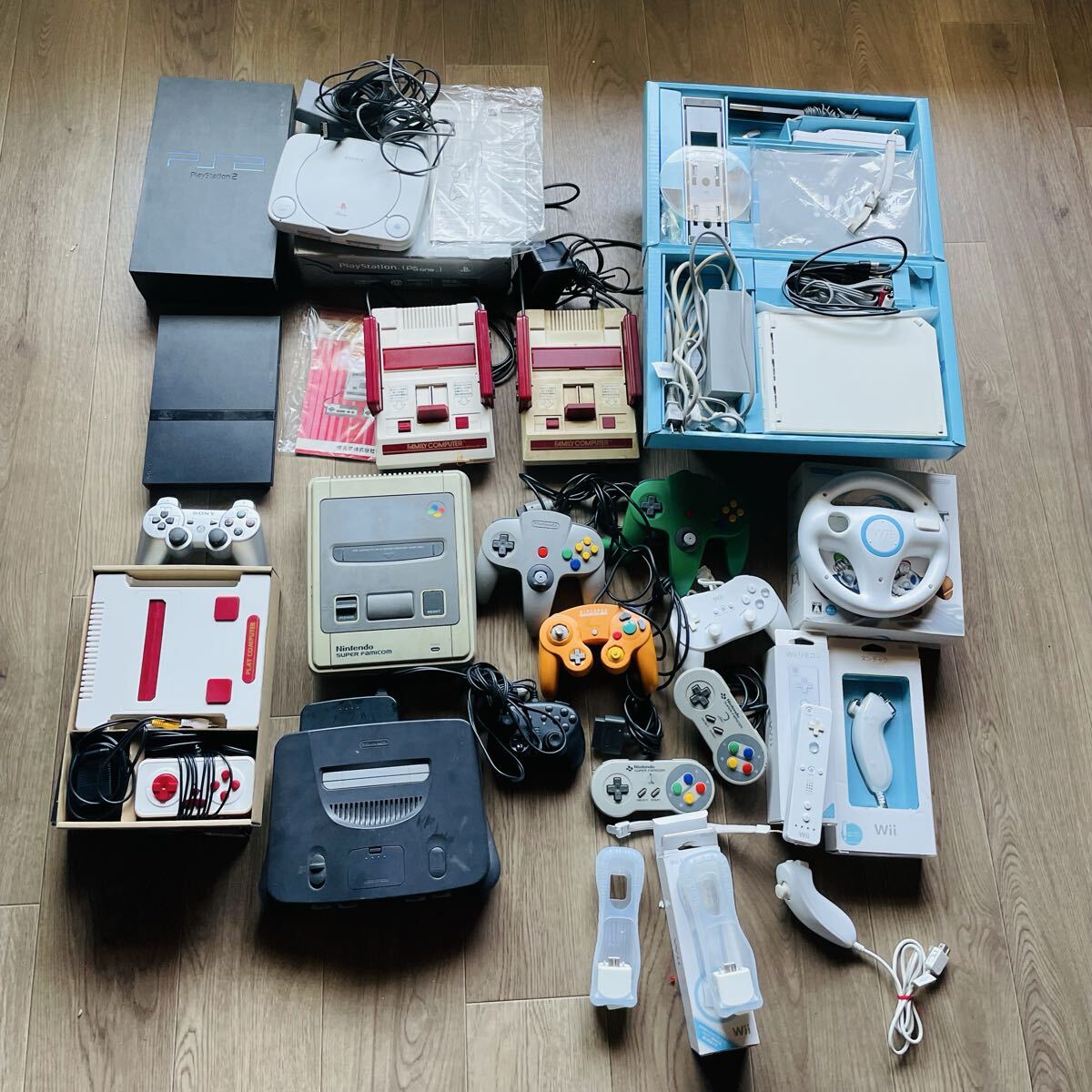 テレビゲーム ゲーム機 コントローラー など まとめ 動作未確認 ジャンク Wii ニンテンドー64 スーパーファミコン ファミコン PS2 など