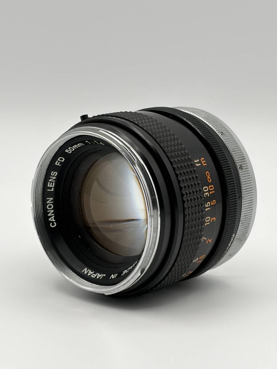 CANON レンズ　FD 50mm 1:1.4 中古品 (0456205)