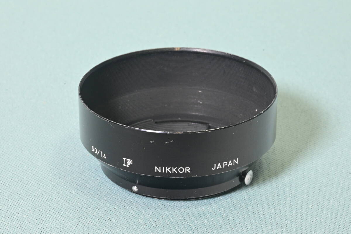 【 良品 】ニコンＦ刻印 レンズフード (Nikkor-S Auto 50mm F1.4用)