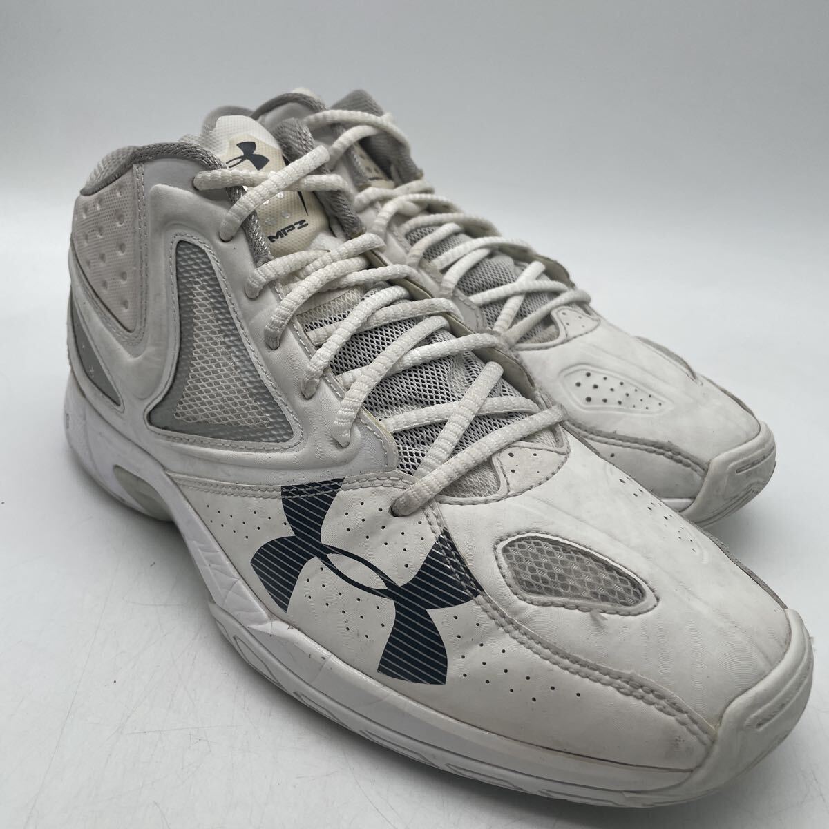 I1 FK-260701-893 UNDER ARMOUR アンダーアーマー MICR G NIHON PLUS バスケットボールシューズ バッシュ メンズ ホワイト 27.5cm 