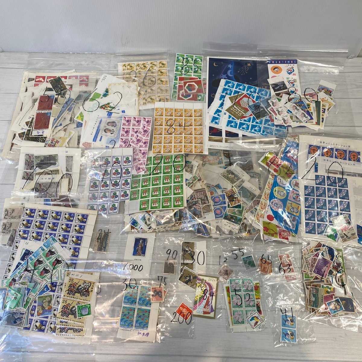 【塩】未使用切手!額面合計13万円超! 記念切手 大量 おまとめ バラ 未選別 おまけ付 【22363～24817AO】H03