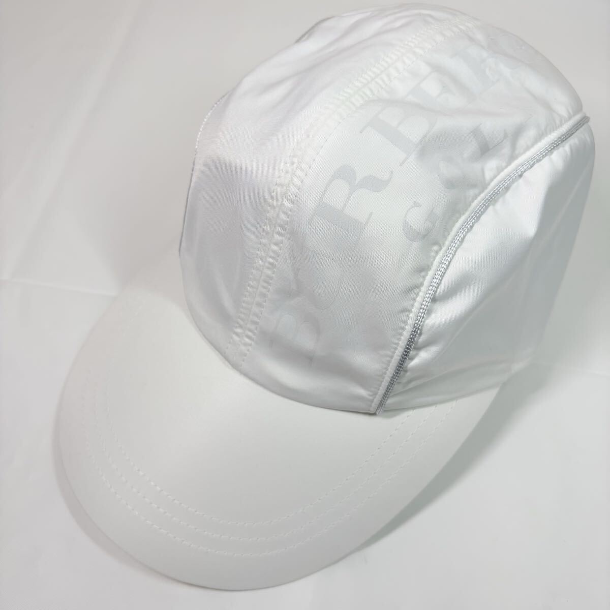 BURBERRY GOLF バーバリーゴルフ キャップ帽子 57.5cm ホワイト　文字ロゴ　三陽商会　 帽子