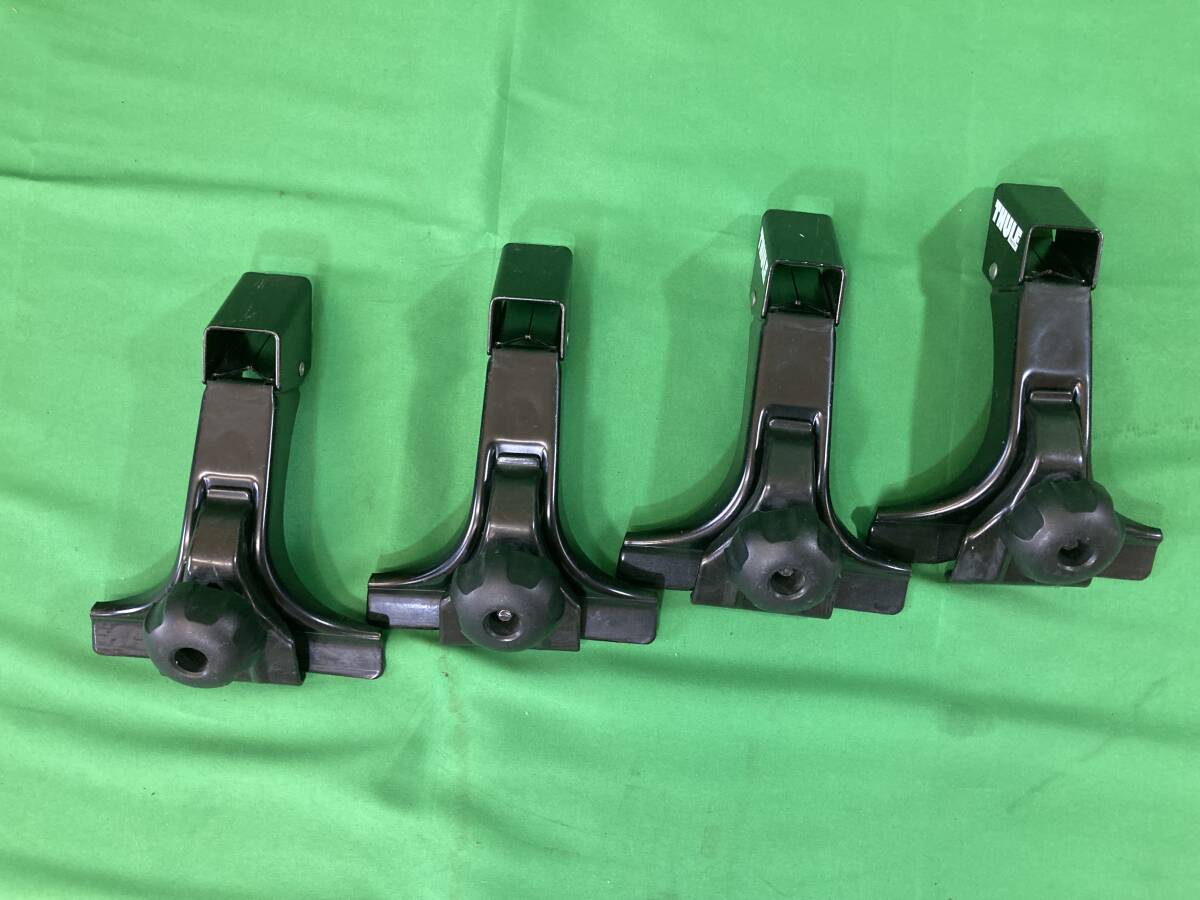 ボルボ　９４０　THULE　ルーフキャリアフット