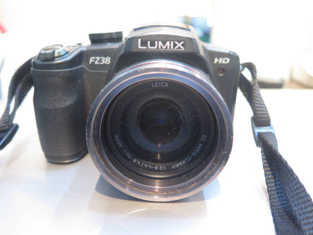 Panasonic/パナソニック　LUMIX/ルミックス　DMC-FZ38　デジタルカメラ　カメラ