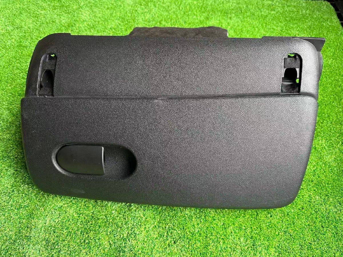BMW ミニ XM20 mini グローブボックス 51169349586 HS-192
