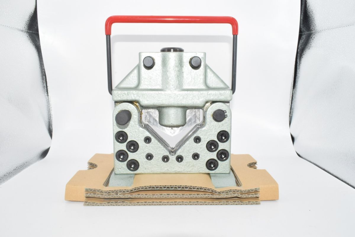 【28-2607-44-24】 Makita マキタ AK650C 携帯油圧式 アングル 加工機 カッタユニット ダブルカット方式