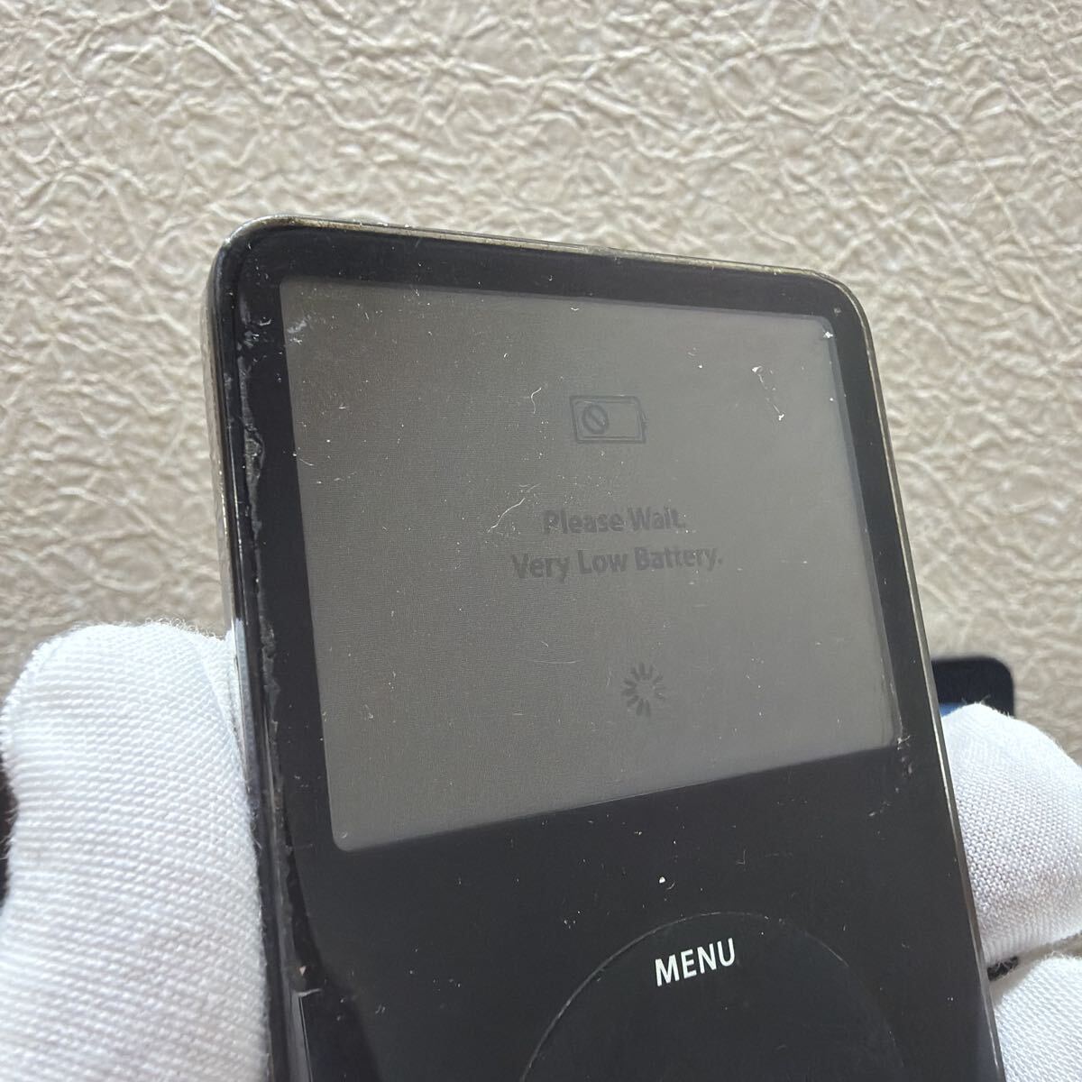 Apple iPod classic シルバー A1136 30GB 起動エラー　現状品