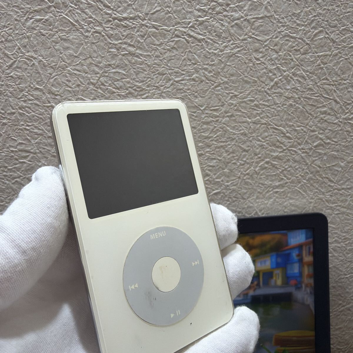 Apple iPod classic シルバー A1136 30GB 通電済み　 起動エラー　割れ無し