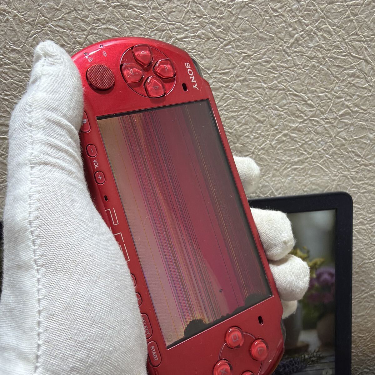 SONY ソニー プレイステーションポータブル PSP-3000 レッド　通電済み　液晶割れ　現状品