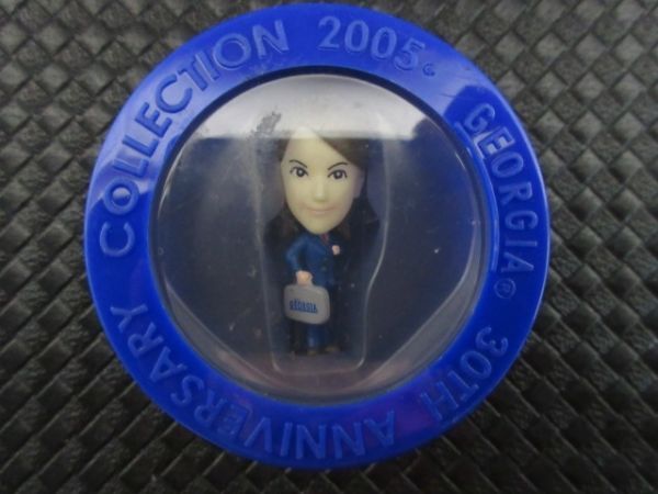 GEORGIA 30TH 2005年 コレクション ジョージア 30周年 加藤あい ビジネスマン スーツ アンティーク レトロ キーホルダー 未開封 新品 ⑤