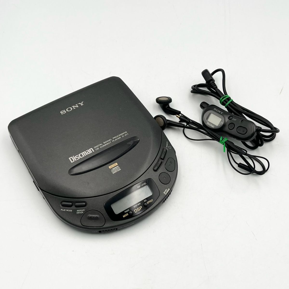 BGi311Y060 SONY Discman D-211 ディスクマン ポータブルCDプレーヤー/RM-DM4L リモコン/イヤホン付 オーディオ機器