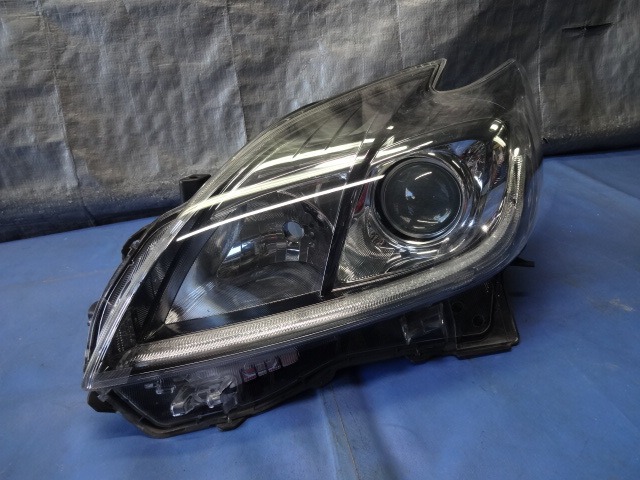 プリウス《ZVW30 ZVW35》左ヘッドライト/HID/47-52