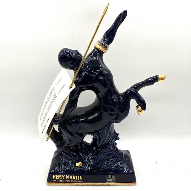 A5　【未開栓】REMY MARTIN　レミーマルタン　ケンタウロス　陶器ボトル　700　40度