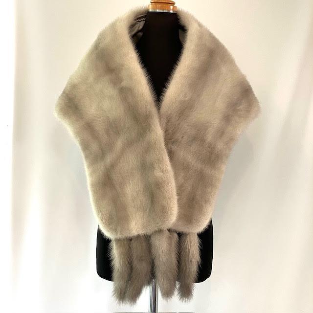A14　SAGA MINK ROYAL　サガミンクロイヤル　ファーショール