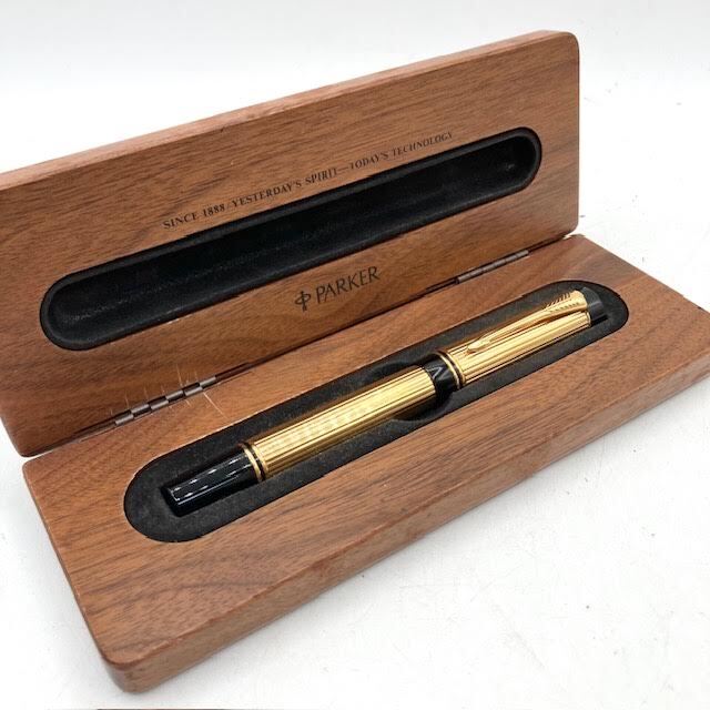 A14　PARKER　パーカー　The Parker Duofold　デュオホールド　ゴールドプレート使用　万年筆