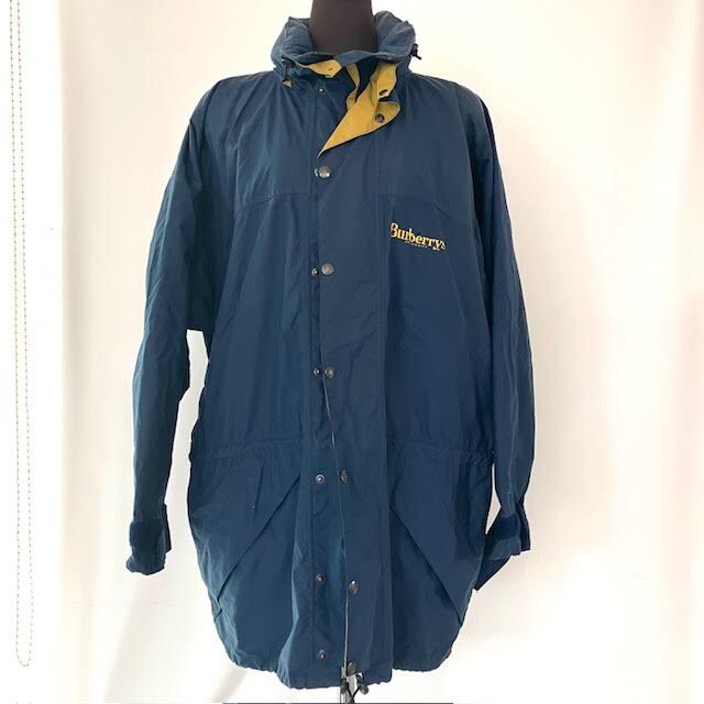 A19　Burberry　バーバリー　マウンテンジャケット