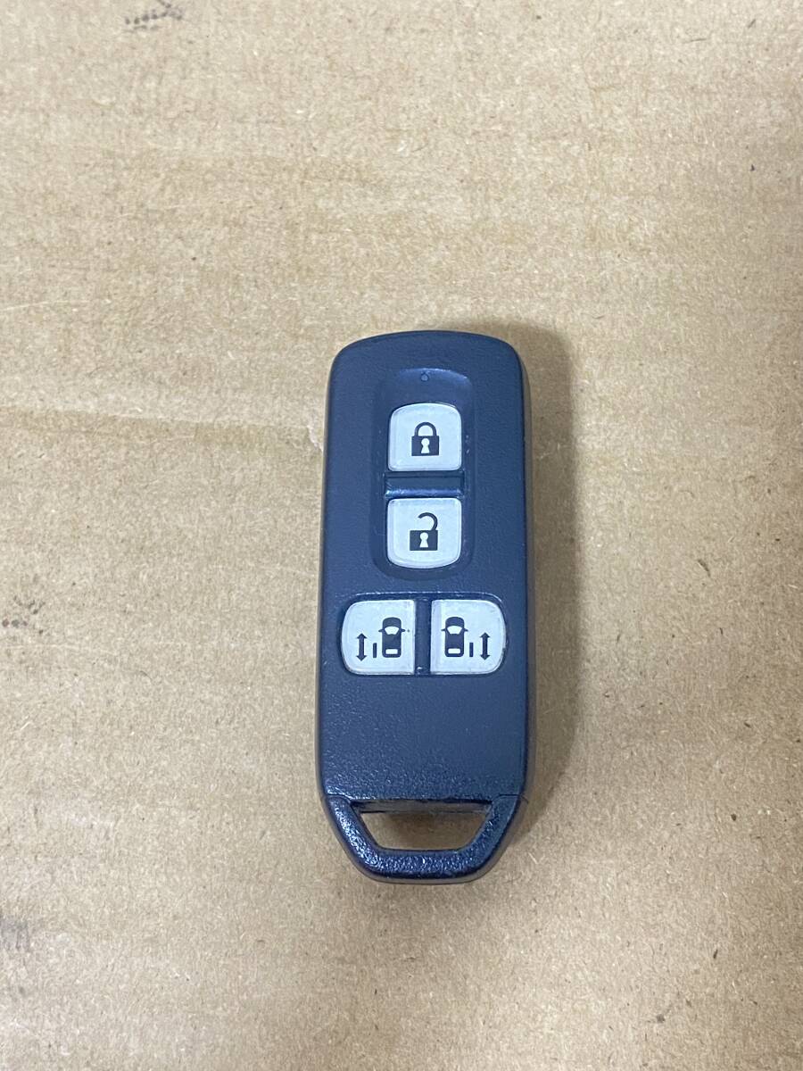 ホンダ純正　スマートキー　4ボタン