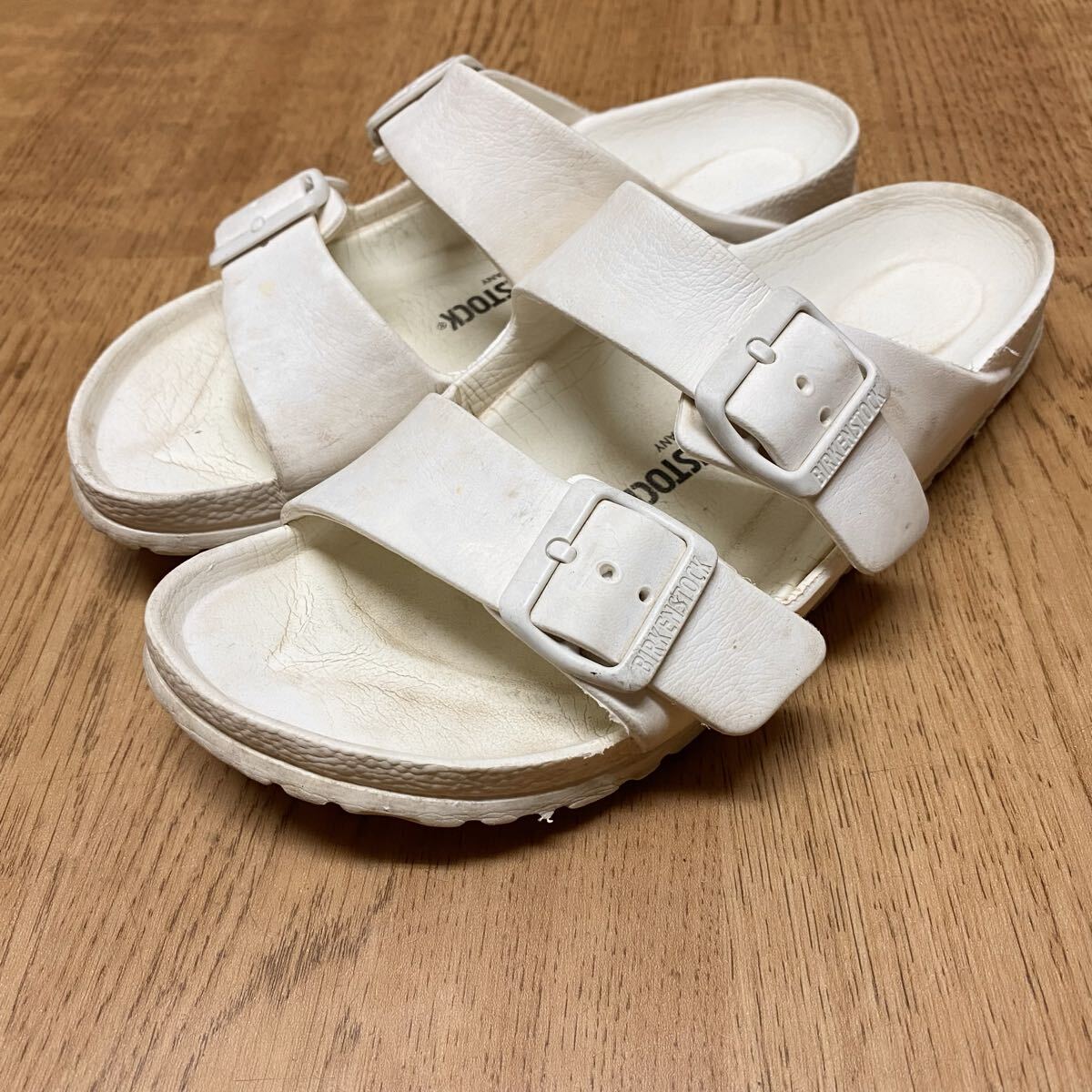 BIRKENSTOCK ビルケンシュトック ホワイト サンダル アリゾナ EVA