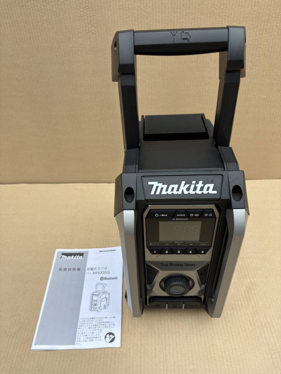 【中古美品】マキタ Makita 充電式ラジオ MR005G ブラック 黒