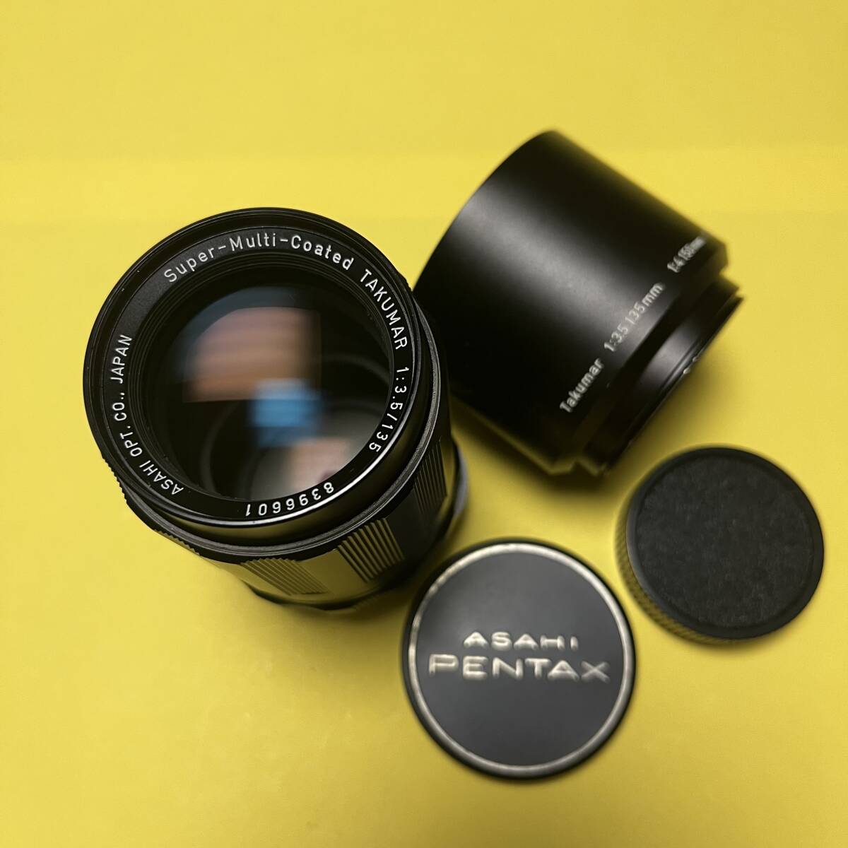 送料安 「美品 付属有 M42 S-M-C TAKUMAR 135mm F3.5 純正CAP前後.純正金属フード付属」 タクマー / タクマー オールドレンズ 