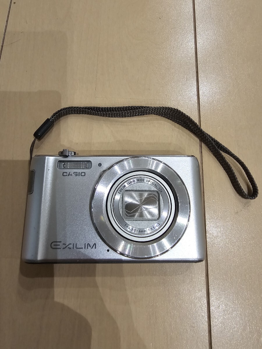 中古　CASIO EXILIM EX-ZS240 コンパクトデジタルカメラ