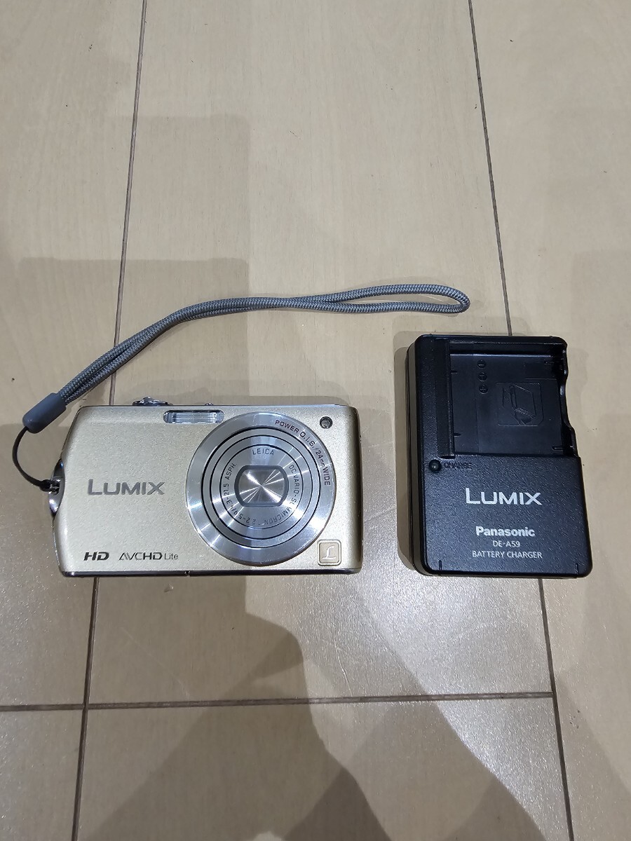 中古　Panasonic LUMIX DMC-FX70 コンパクトデジタルカメラ