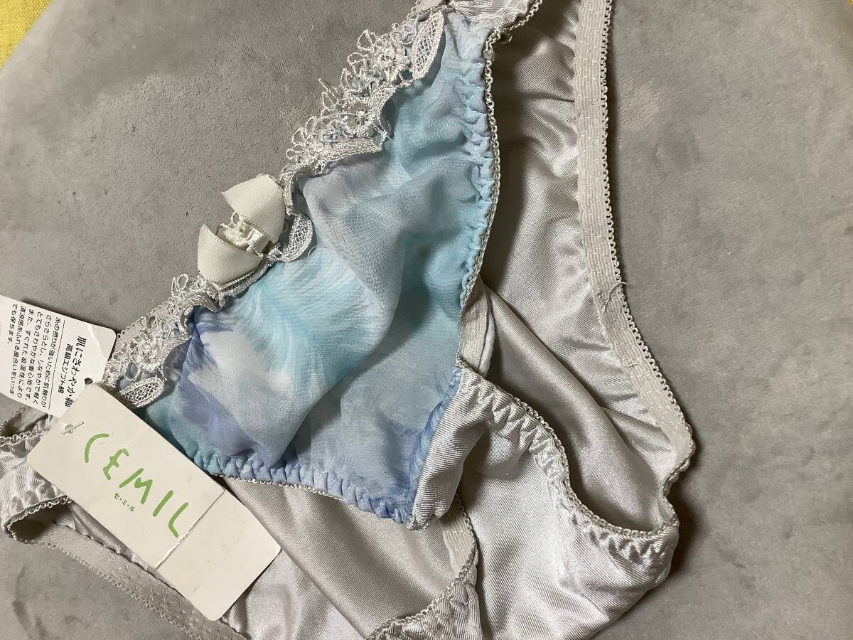 新品　かわいい　L　リボン付き　パンティ