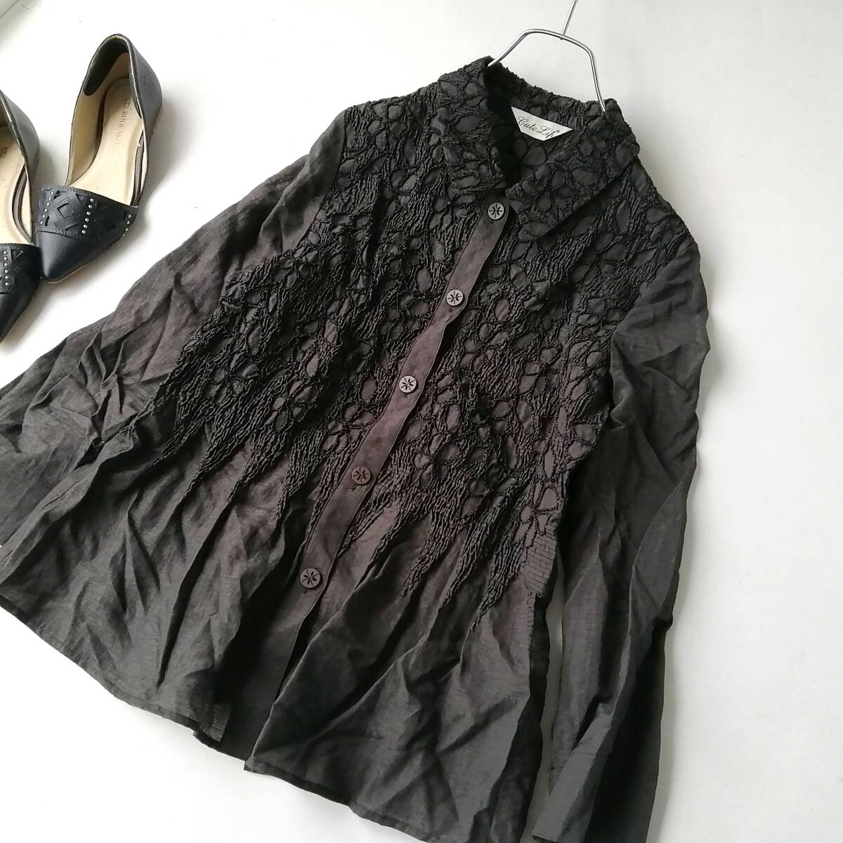 Cute Lip レディース♪刺しゅう柄 レーヨンシャツ ブラウス 長袖 Ｓサイズ チャコールグレー 260821nq【4点同梱で送料無料】