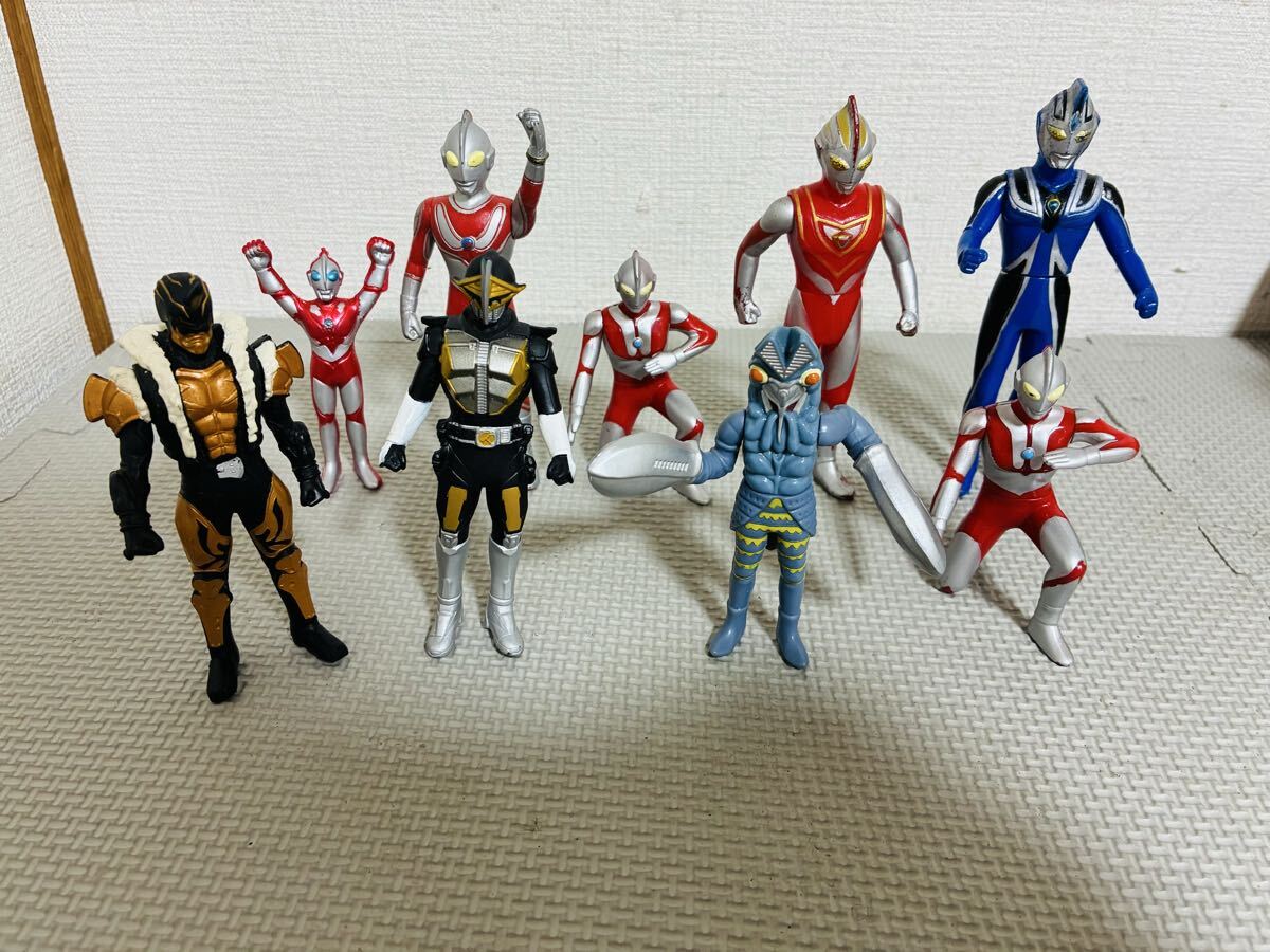 S26080402 バンダイ ウルトラマン 仮面ライダー ソフビ 9点まとめ ガイア ジャック パワード バルタン星人 電王 フィギュア 当時物 戦隊
