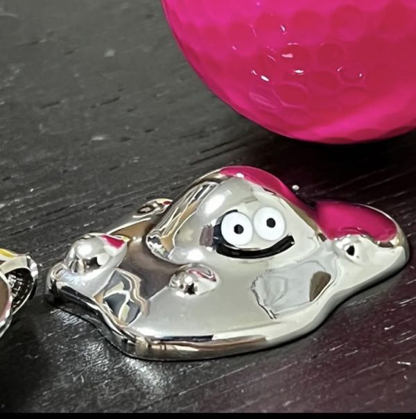 新品　ボールマーカー　はぐれメタル ゴルフ クリップマーカー　台座付き 強力マグネット式