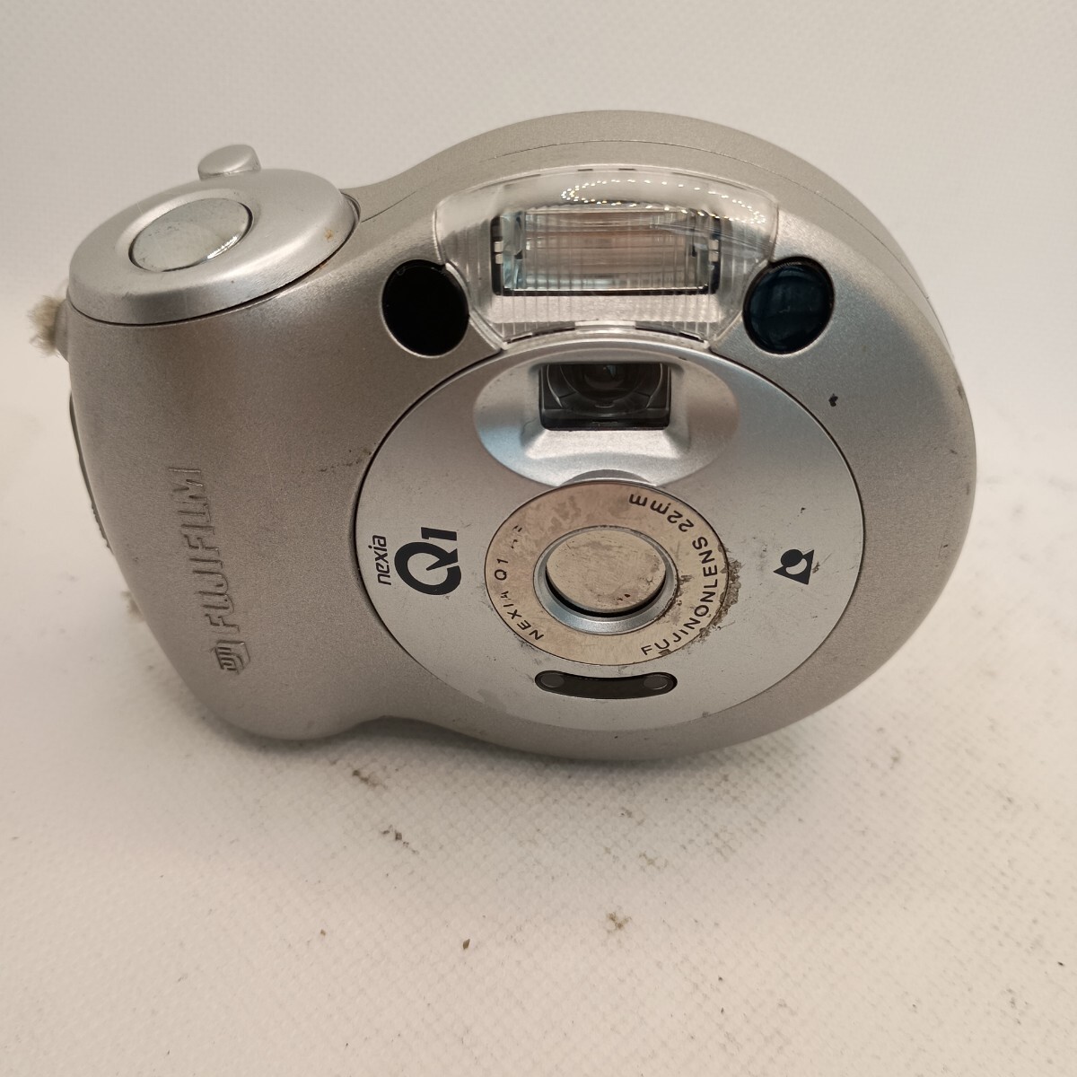 3638 【通電確認済】1円スタート FUJIFILM nexia Q1 インスタントカメラ チェキ シルバー