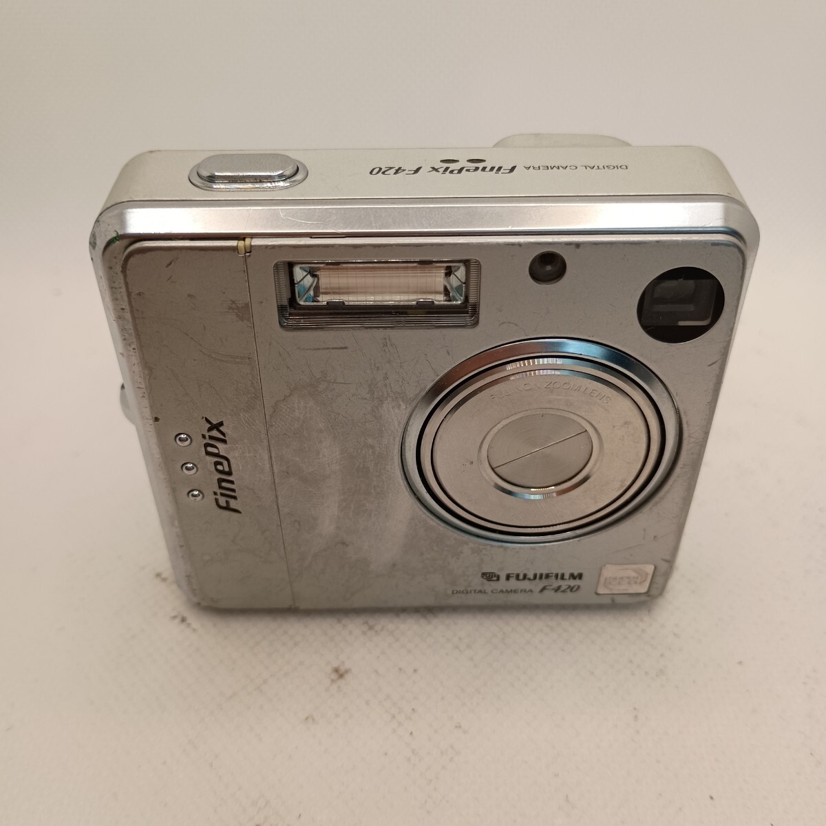 3799 【動作未確認】1円スタート FUJIFILM FinePix F420 コンパクトデジタルカメラ シルバー