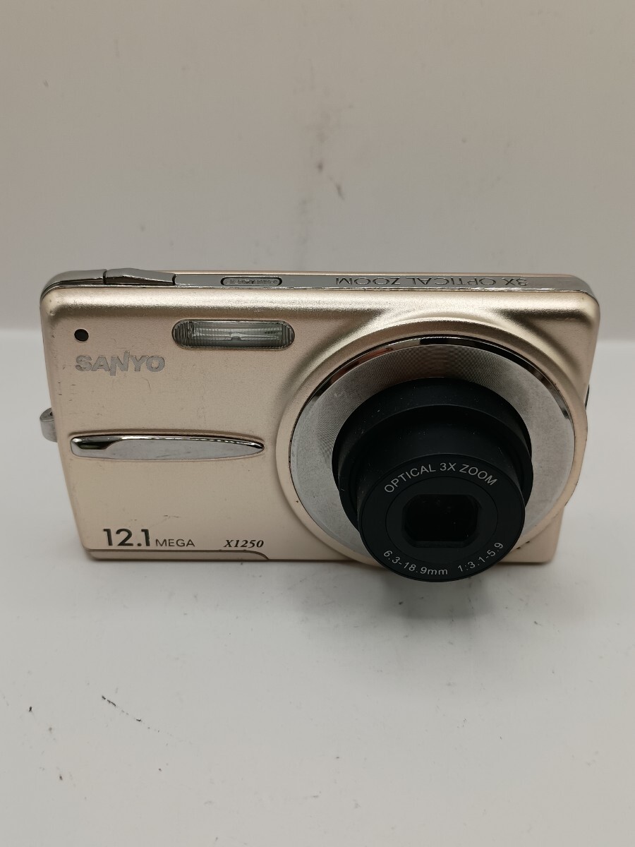 7977 【動作確認済み】1円スタート SANYO DSC-X1250 ゴールド コンパクトデジタルカメラ