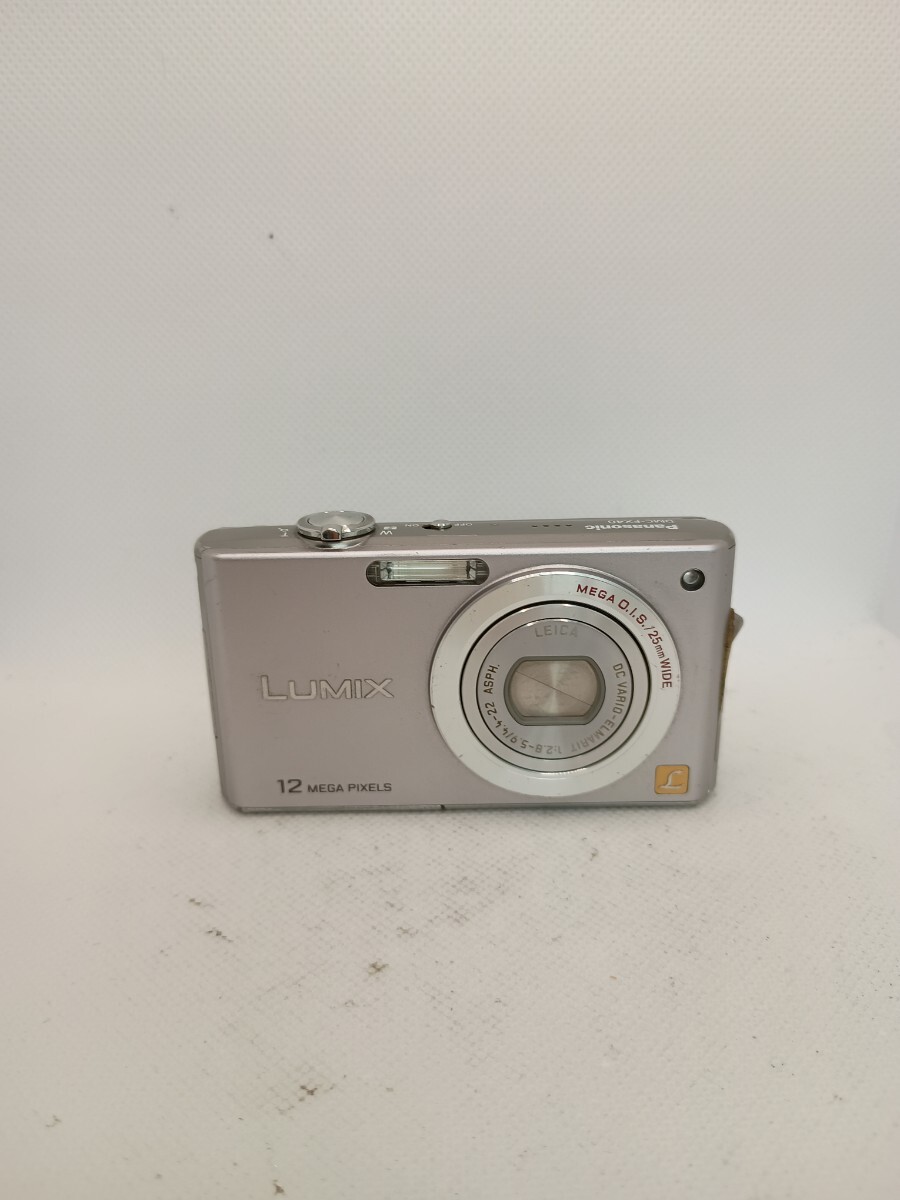 7939【動作確認済み・フラッシュ不良】1円スタート Panasonic LUMIX DMC-FX40 シルバー ルミックス コンパクトデジタルカメラ デジカメ 