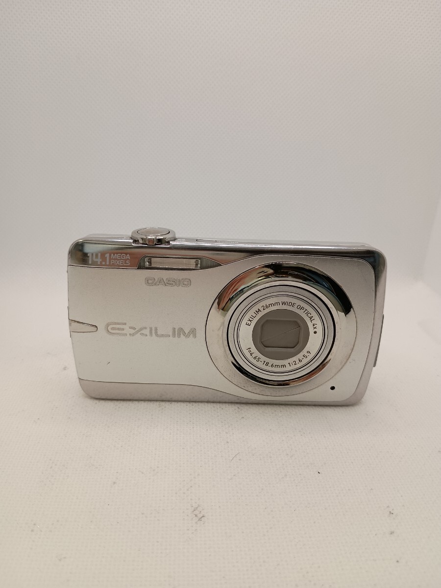 7983【動作確認済み】1円スタート CASIO EXILIM シルバー コンパクトデジタルカメラ デジカメ カシオ エクシリム EX-Z550