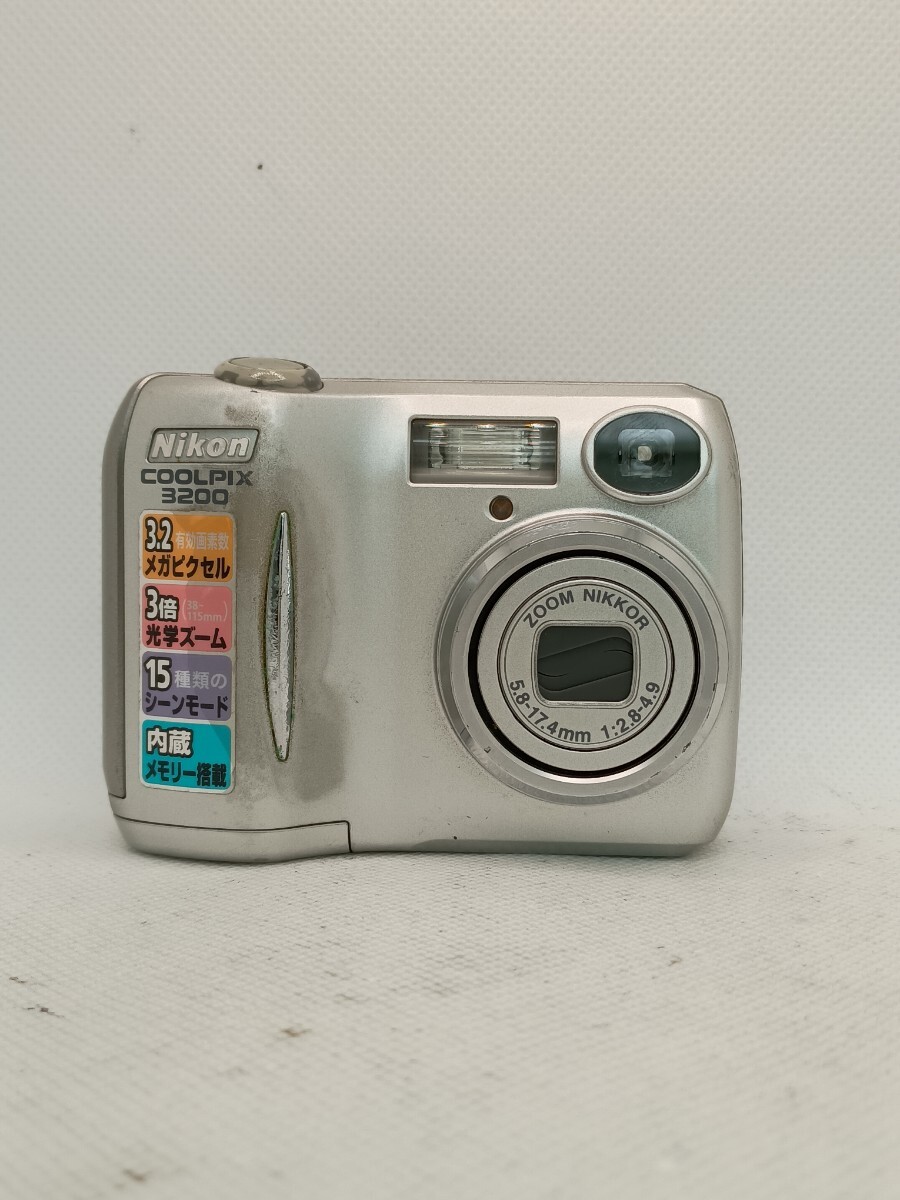 7968【動作確認済み】1円スタート Nikon COOLPIX 3200 コンパクトデジタルカメラ シルバー