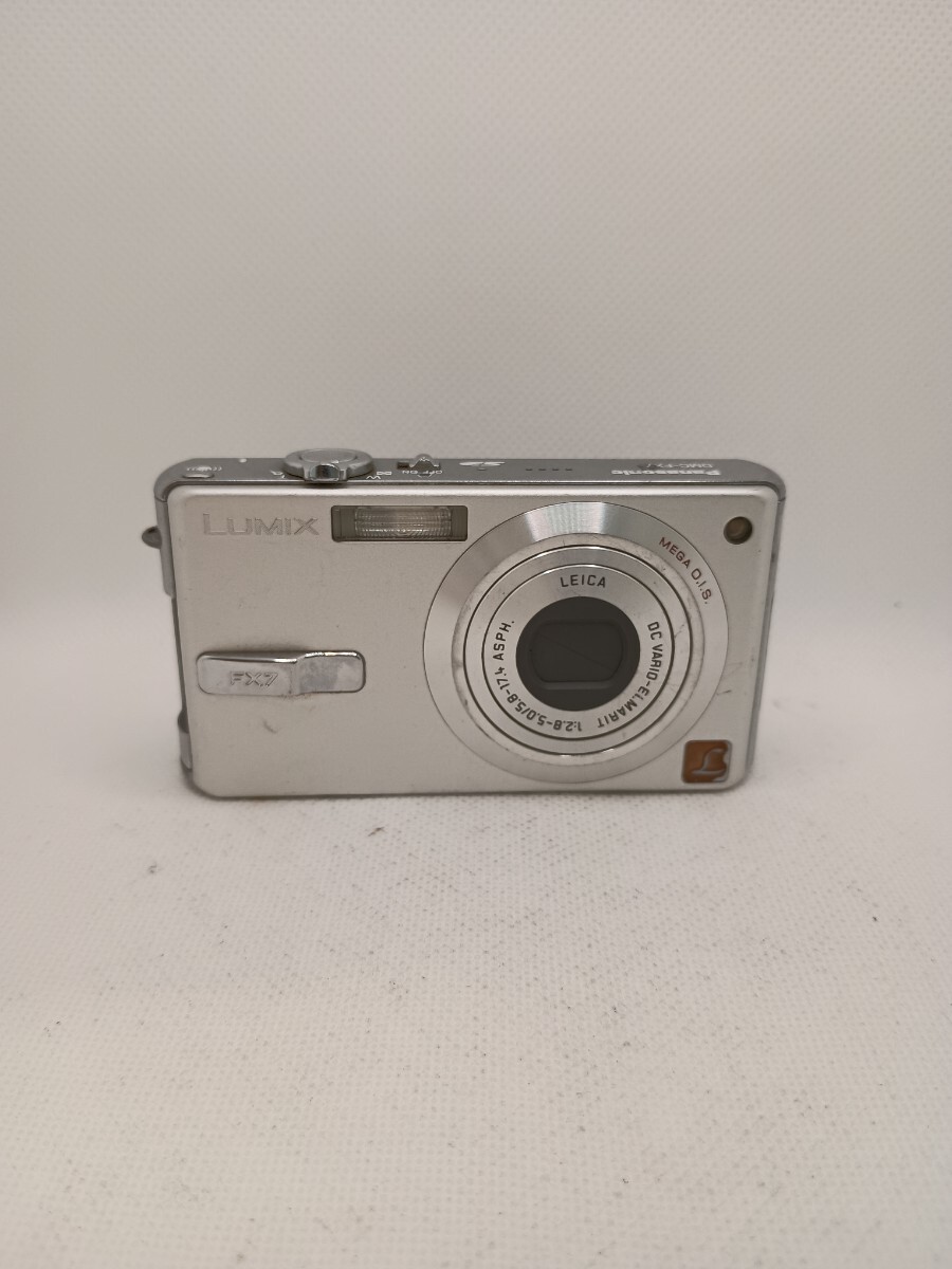 7996【動作確認済み・ジャンク品】1円スタート LUMIX Panasonic DMC-FX7 シルバー コンパクトデジタルカメラ デジカメ コンデジ ルミックス