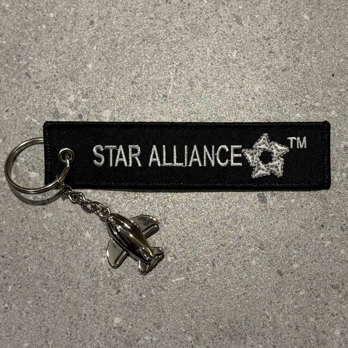 激レア STAR ALLIANCE スターアライアンス キーホルダー 飛行機チャーム付き ノベルティ キーホルダー 航空グッズ スターアライアンス