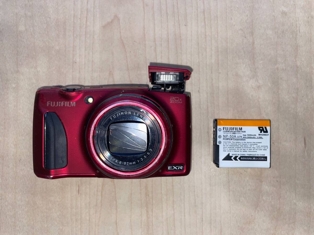 FUJIFILM FinePix F900EXR レッド 富士フイルム コンパクトデジタルカメラ バッテリー付き 光学20倍ズーム 即日発送 _357