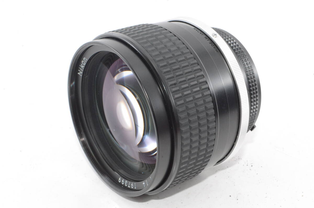 【外観特上級】Nikon ニコン Ai-S NIKKOR 85mm F1.4 　#m12113