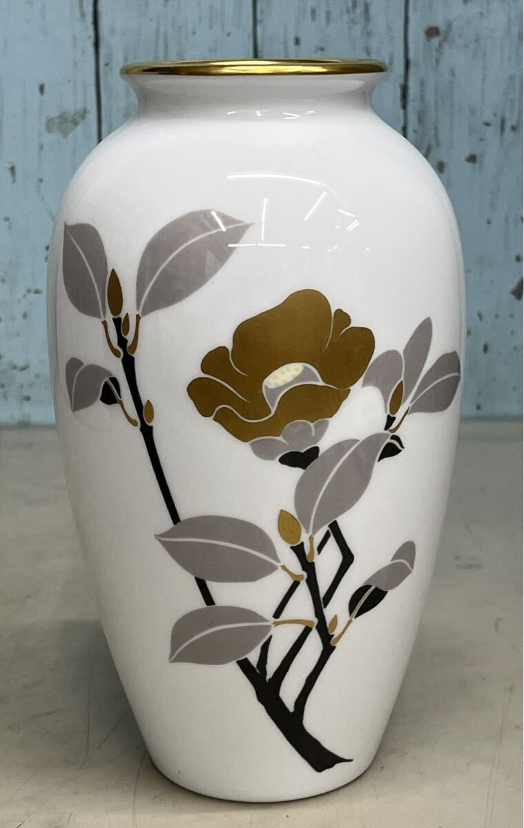 大倉陶園 花瓶 金彩　高さ約22.5cm 中古現状品　(100s)