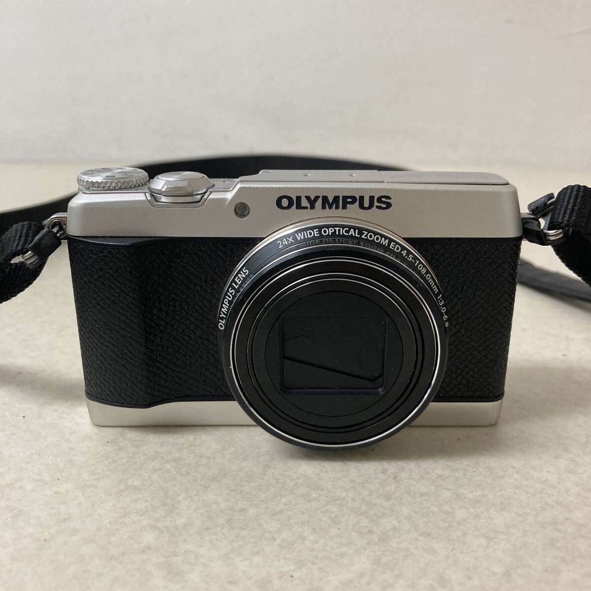 0805C5 OLYMPUS オリンパス コンパクトデジタルカメラ STYLUS スタイラス SH-3 シルバー デジカメ 動作確認済み