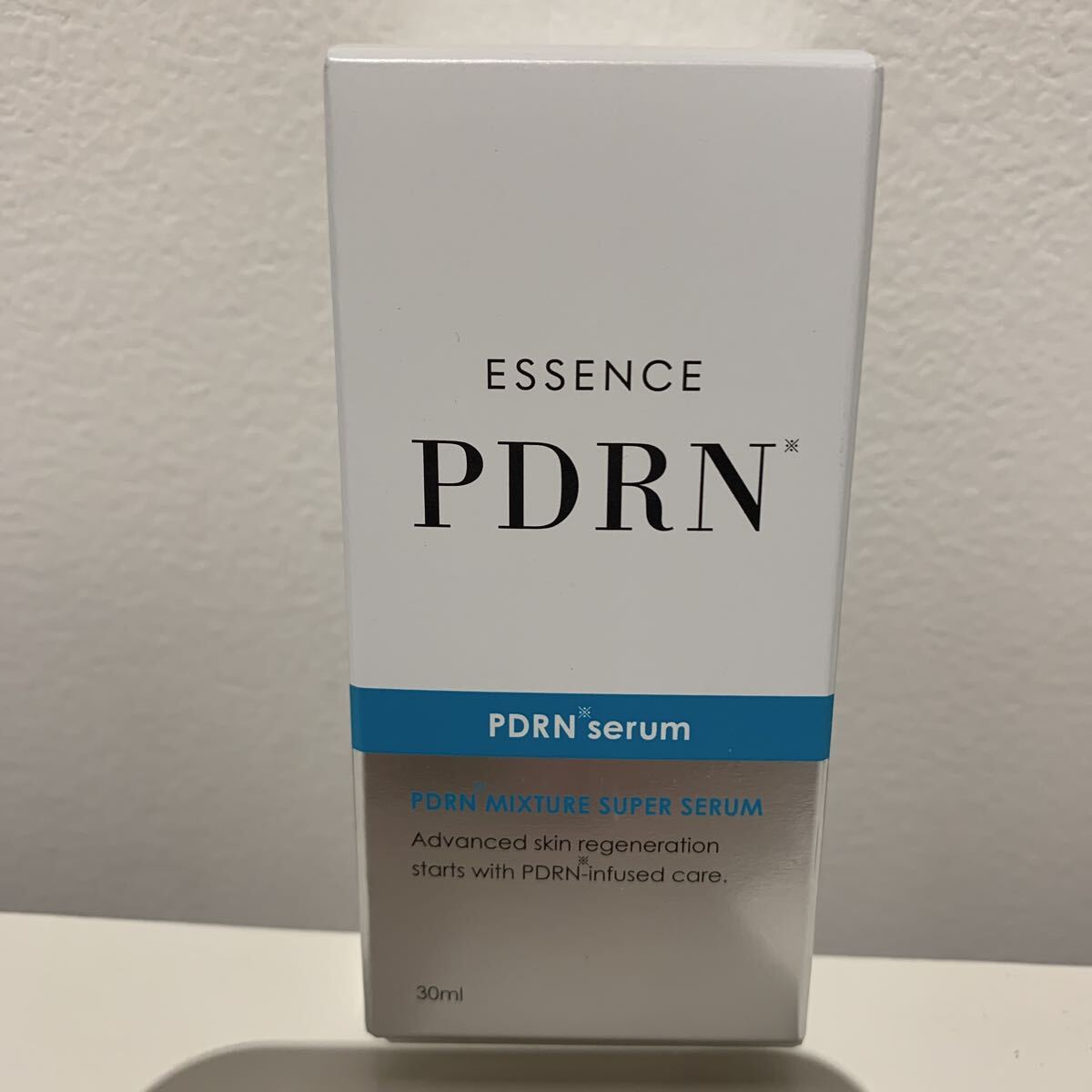 新品未使用品　価格8000円　 PDRN エッセンス　PDE美容液　30ml 日本製