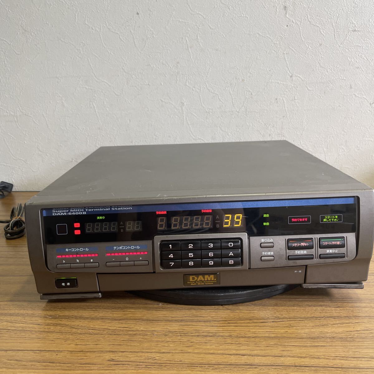 95W 激安 第一興商 DAM-6400Ⅱ カラオケ機器 通電OK