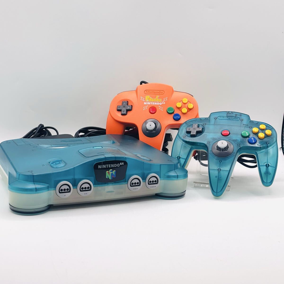 【オススメ】☆ Nintendo ニンテンドー 64 本体 コントローラー まとめ売り ☆ NUS-001 / クリアブルー / ピカチュウ / 通電確認済み