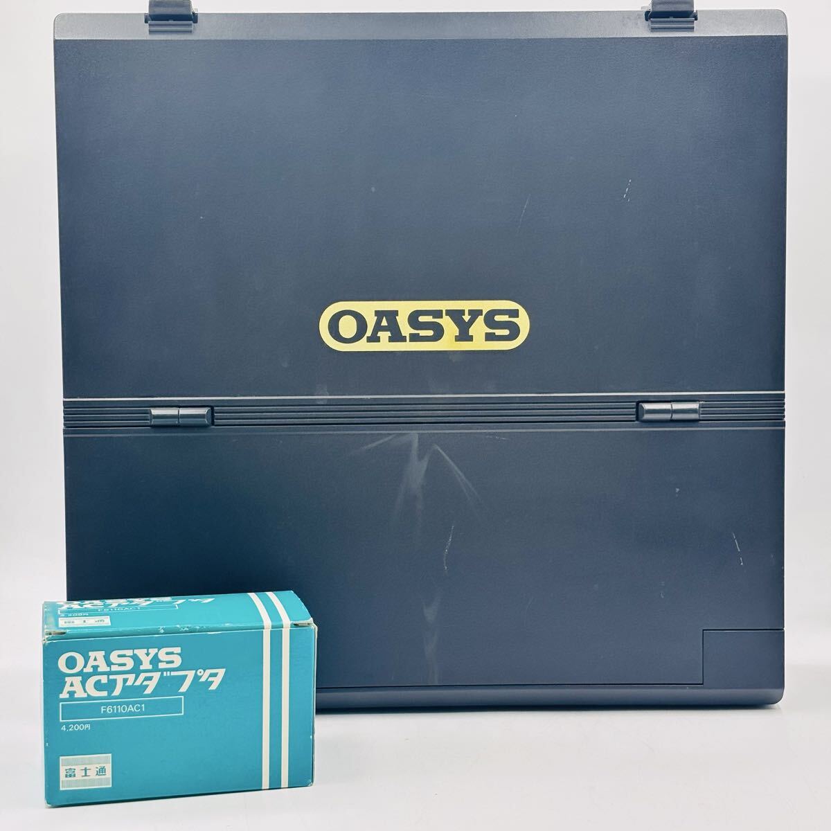 【オススメ】☆ 富士通 OASYS Lite K ワードプロセッサ D04B-7110-A002 本体 ACアダプタ付き ☆ FUJITSU / ワープロ / 通電確認済み