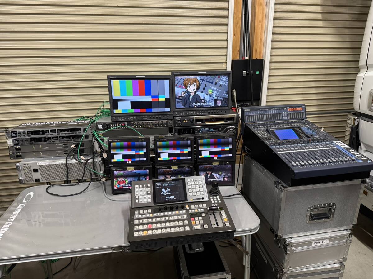 セット販売。VTR3台、スイッチャー、ペリフェラル、モニター8台、デジタルミキサー、ケーブル等 動作品・勉強用