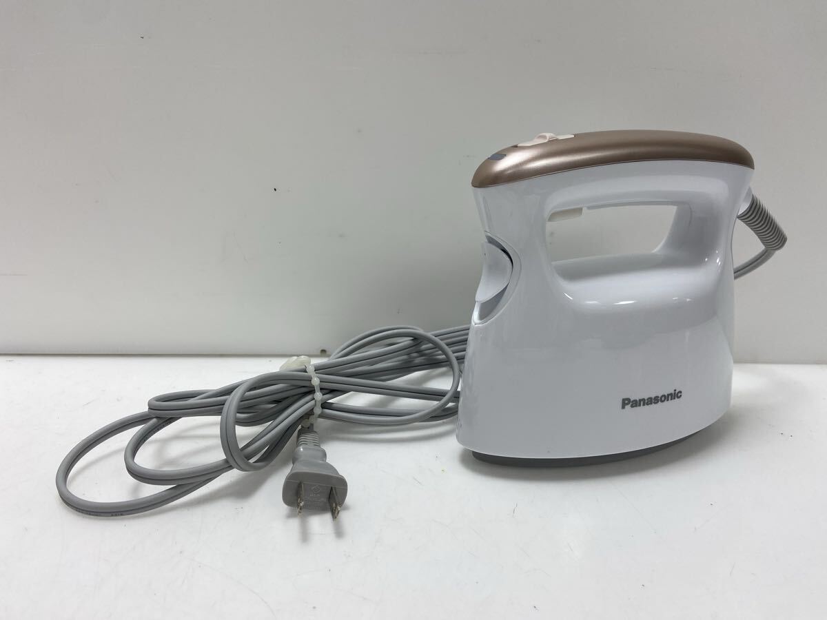 C2H2-2-60803X13 Panasonic 衣類スチーマー NI-FS410 2020年製 動作確認済 パナソニック スチームアイロン スタンド欠品